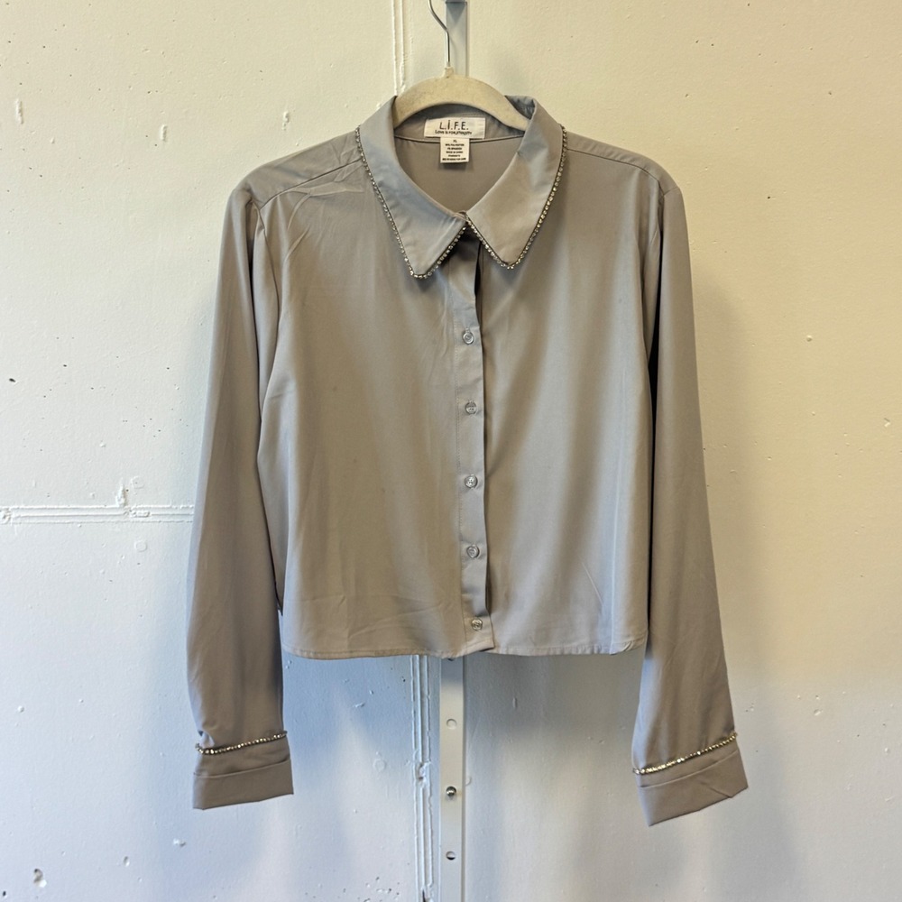L.I.F.E. Love is for Eternity Gray Rhinestone Trim Cropped Button Down Shirt XL